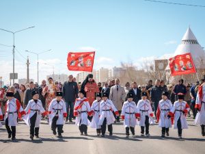 В Якутске состоялся общегородской Пасхальный Крестный ход
