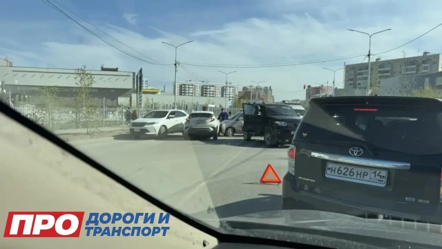Массовое ДТП стало причиной крупной пробки