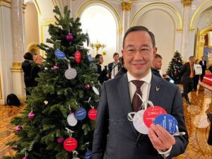 Айсен Николаев: Обязательно подарю велосипед и синтезатор!