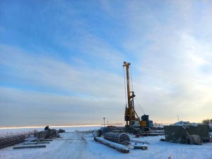 Группа ВИС завершает бетонирование свай первой опоры Ленского моста