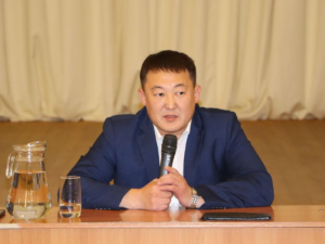 Профессиональный набор: Главу Ленского района штрафовали за игнор, за просрочки и за исчезнувшие тонны еды. Что дальше?