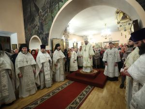 Пасха Христова: архиерейское богослужение в Преображенском соборе
