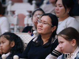 Бурными овациями завершился концерт ансамбля «Виртуозы Якутии» в Казахстане