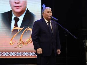 Пафосные юбилейно-празднично-торжественные мероприятия продолжаются