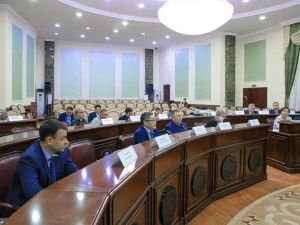 Альберт Семенов представил новых членов междепутатской ассоциации «Столица»