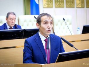 Скандальный депутат Иванов оказался безработным "Равшаном"?