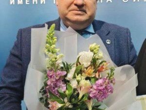 ФАС, суды, долги и корпоративные войны: в аэропорту Якутска, который висит на шее у бюджета республики, не любят конкуренцию