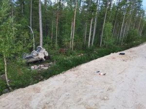 В Якутии перевернулся автомобиль: водитель погиб на месте