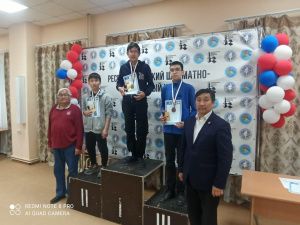 В Якутске определили лучших юных шахматистов