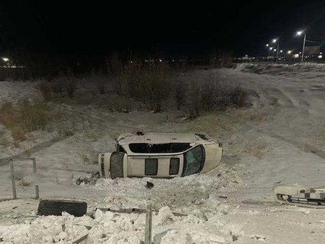 Пьяный 16-летний водитель на "Toyota Gaya" опрокинулся на трассе «Нам» и чудом выжил