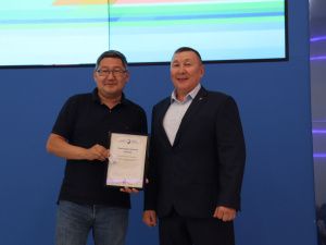 В Якутске наградили волонтёров-предпринимателей, помогающих бойцам СВО