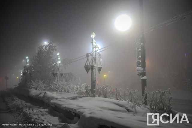Пока в Якутии была ночь: сход вагонов поезда, ДТП с участием около 50 автомобилей и землетрясение