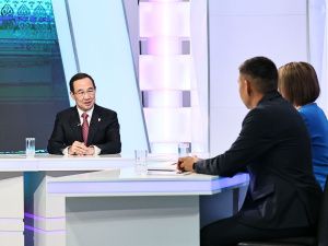 Миллион рублей получат обладатели Почетного знака «Уйэ саас» в Якутии