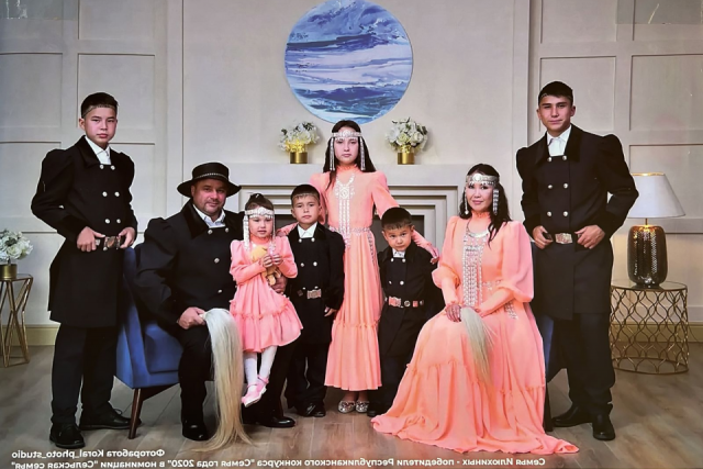 Семья Илюхиных из Горного района: «Многодетным семьям в стране будет уделено огромное внимание»