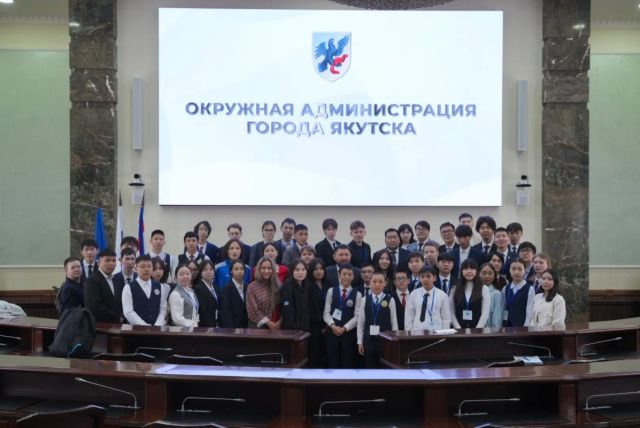 Евгений Григорьев встретился с финалистами ХХ республиканского конкурса «Будущий дипломат»