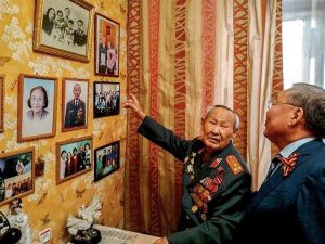 «Низкий поклон за ваш подвиг!» Депутаты поздравили ветеранов