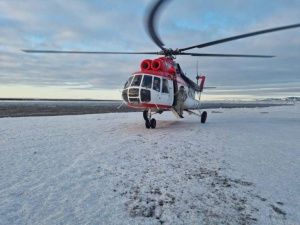 Рыбаки оказались в ледяной ловушке  