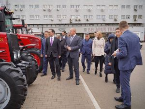Якутия увеличит поставки сельскохозяйственной и большегрузной техники из Беларуси
