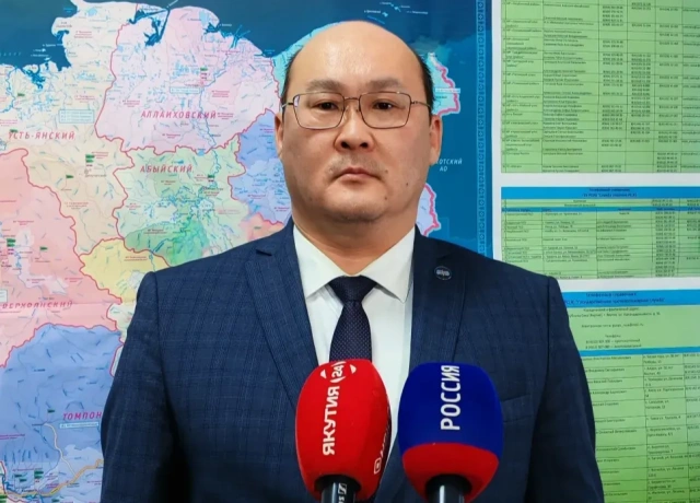 В Якутии распилят 41 км льда и зачернят участки в 859 га в рамках подготовки к весеннему половодью