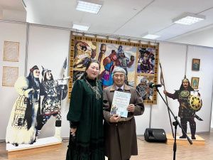 В Якутске открылась выставка «Благодать Срединного мира»