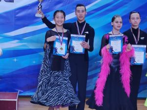 Шесть золотых кубков завоевала танцевальная пара из Якутии на турнире в Москве
