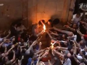 Когда Благодатный огонь из Иерусалима доставят в Якутск?