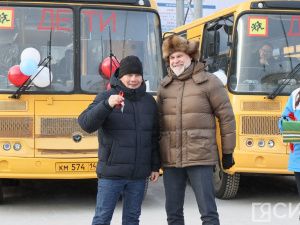 Спортивным учреждениям Якутии вручили микроавтобусы и автобусы