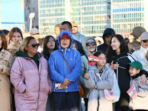 Жители Якутска собрали помощь курянам в День города