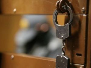 В отношении должностных лиц Отдела МВД России по Нерюнгринскому району, обвиняемых во взяточничестве, избрана мера пресечения в виде заключения под стражу и домашнего ареста