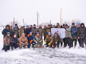 В Якутске прошел субботник по заготовке льда для семей участников СВО и пожилых