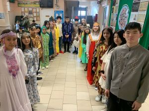 В Якутии провели первый межрегиональный конкурс чтецов в честь Дня родного языка