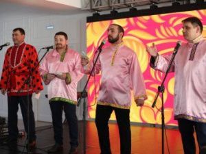 Железнодорожники Якутии поздравили своих женщин-коллег