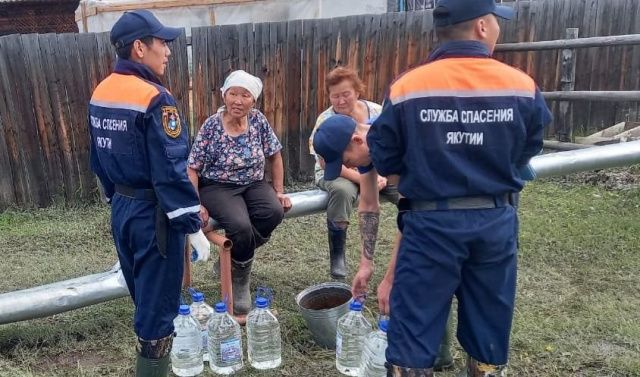 Восстановительные работы в пострадавших от паводка селах будут идти круглосуточно