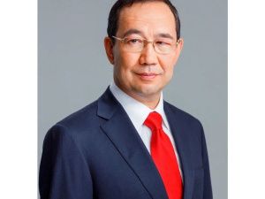 Глава Якутии Айсен Николаев поздравляет с Днем профсоюзного работника