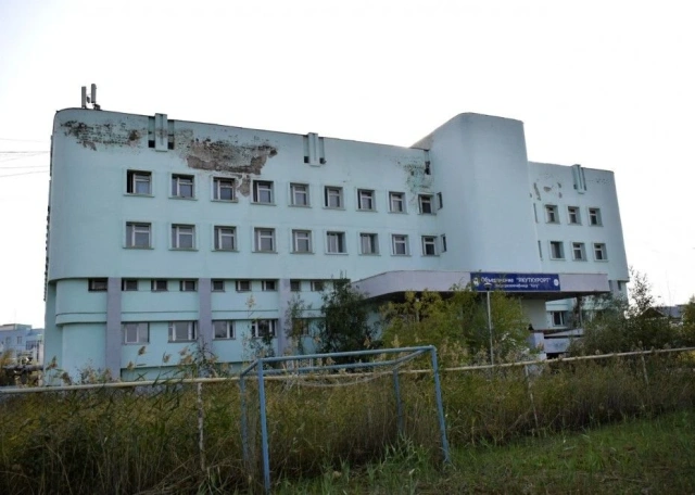 Якутский городской суд рассмотрит иск об ограничении доступа к опасному заброшенному зданию