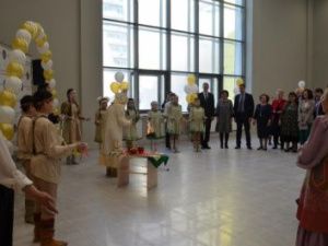 Старейшая школа музыки Якутска справила новоселье