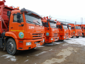 Мусоровозы "Якутскэкосети" как причина разбитых дорог в Якутске?