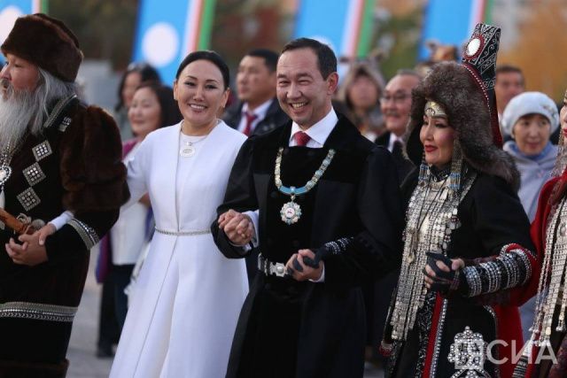 В Якутске прошел масштабный осуохай в честь Дня государственности республики