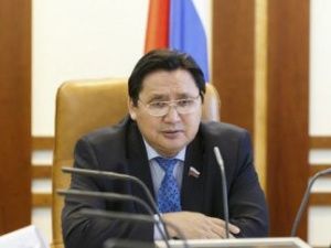 Представителем парламента Якутии в Совете федерации избрали Александра Акимова