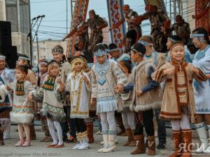 Афанасий Владимиров поздравил коренные народы республики с праздником