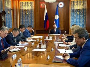 Айсен Николаев поставил перед правительством задачи на новую неделю