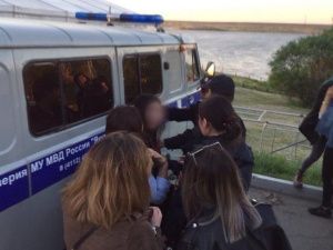 В Якутии голая девушка шокировала участников фестиваля