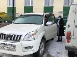 Транспорт автобазы правительства передан в помощь врачам Якутска