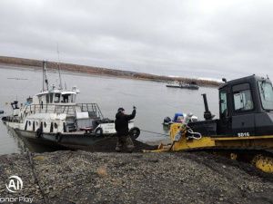 Разлив нефтепродуктов произошел на реке Индигирке в Абыйском районе