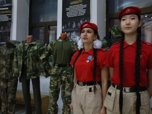 В Якутске состоялось торжественное мероприятие в честь Дня Героев