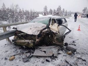 На дороге «Вилюй» в ДТП попал автомобиль со школьниками