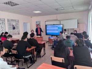 Железные дороги Якутии провели профориентационный десант в Вилюйской группе районов