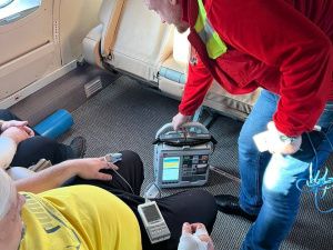 Пострадавших от нападения медведя в Ленском районе направили в Москву для дальнейшего лечения