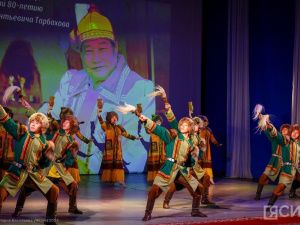 В Якутске чествовали маэстро якутской кухни Иннокентия Тарбахова