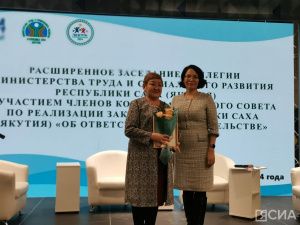 Комплекс мер для решения социального сиротства и семейного неблагополучия обсудили в Якутске